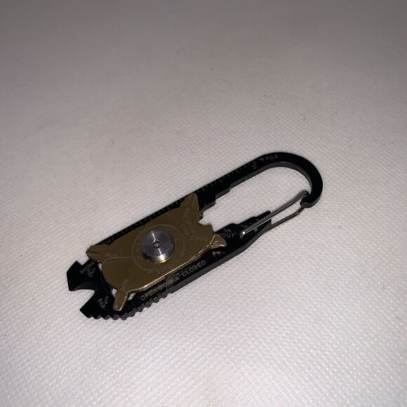 True Utility FIXR 20 in 1 Pocket Multi Tool Carabiner Back 3.25" - Picture 3 of 4